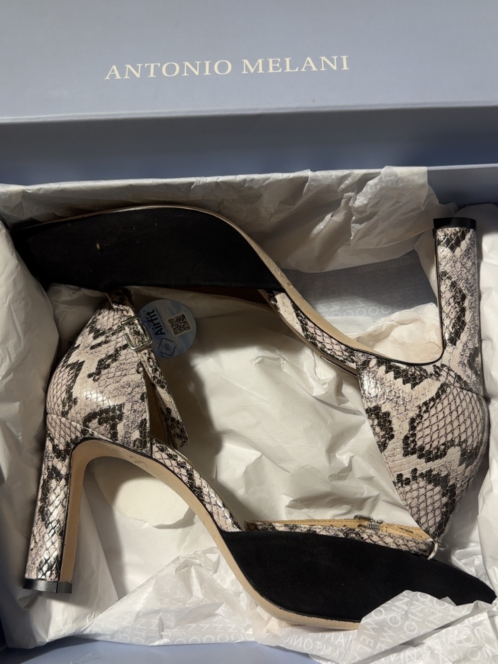 ANTONIO MELANI Black and Snake-Print D'Orsay Pumps W11
